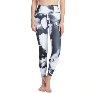 Sage Collective Cloud Print High Rise Leggings Black White 7/8 Tights Workout XS